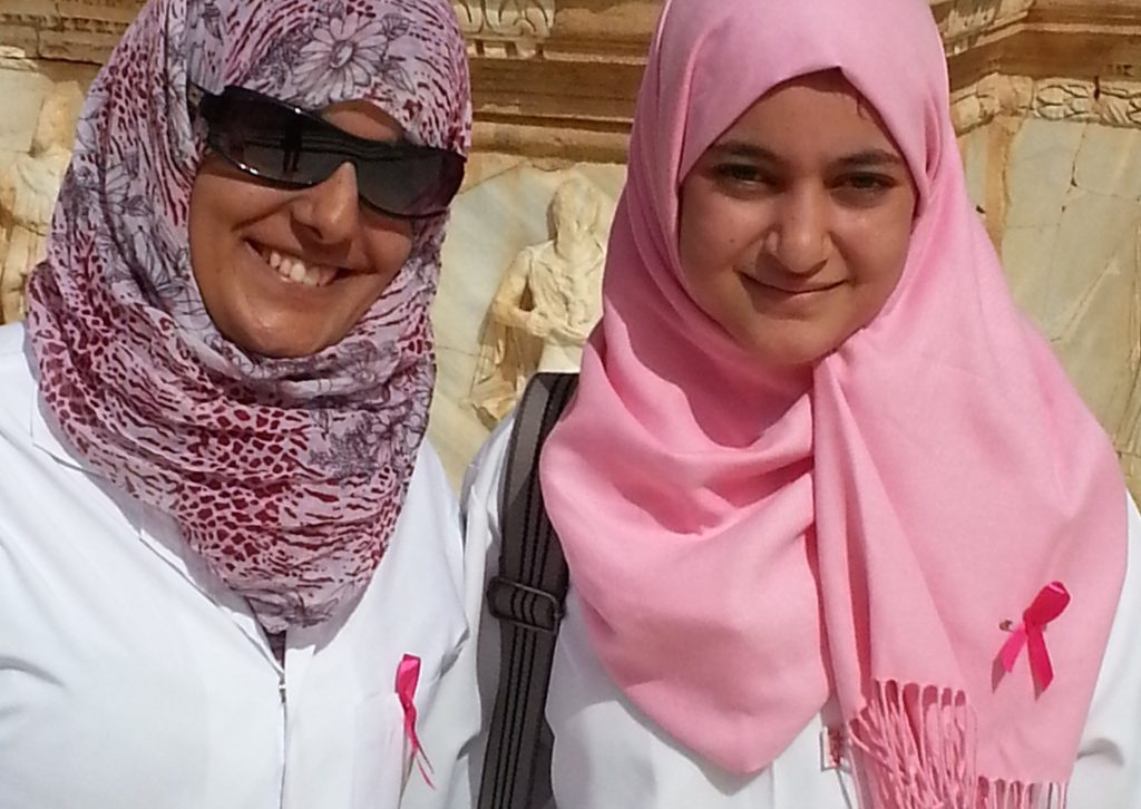Pink_hijab_libya