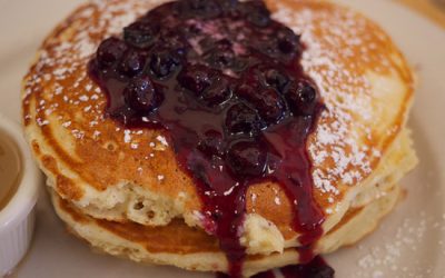 Zesty Flax Berry Pancakes
