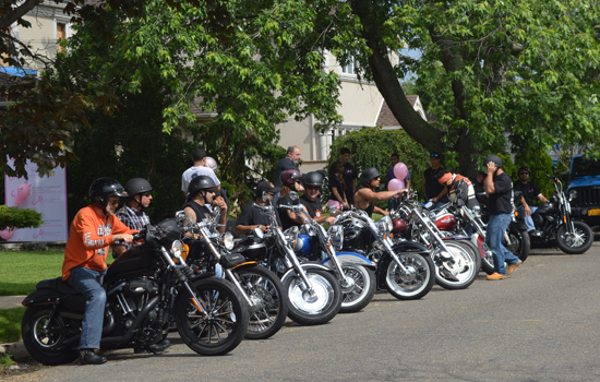 motorcycle_breast_cancer_ride_06
